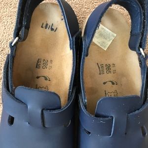 Birkenstock Shoes - EUC Birkenstock Birkis clogs Birkenstock Shoes - EUC Birkenstock Birkis clogs